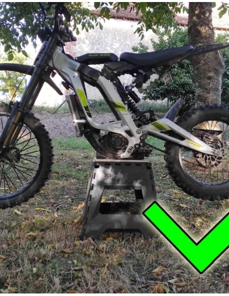 Accesorio soporte moto durante mantenimiento