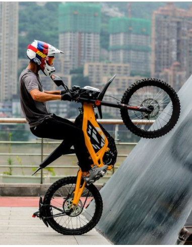 Surron Light Bee 2025. Moto électrique | Surron Garage