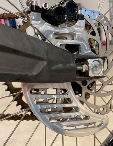 Protector de Disco trasero de freno Sur Ron | Sur Ron Garage
